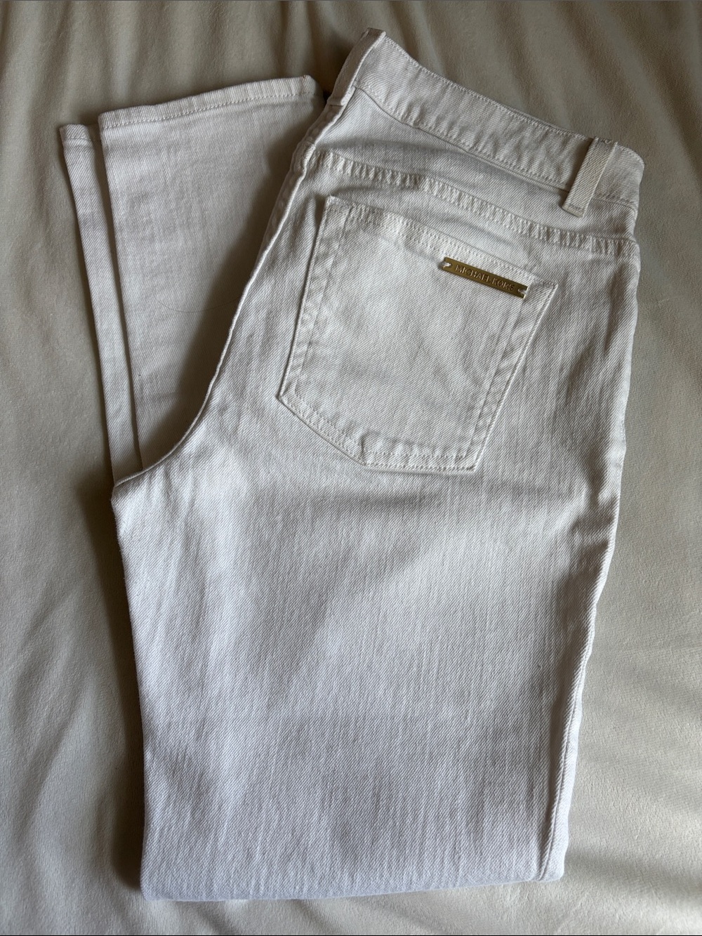Michael Kors White Skinny Jeans with Gold Brand Plate 4